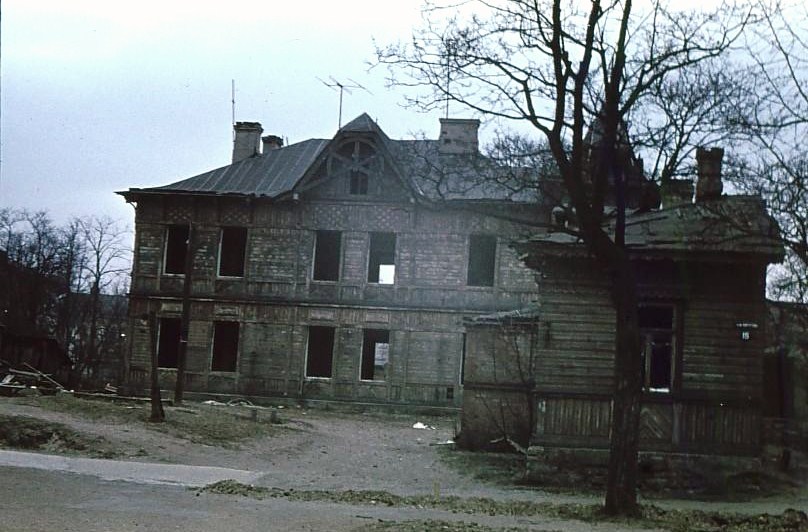 Дом № 15. Фото автора, 1973 год