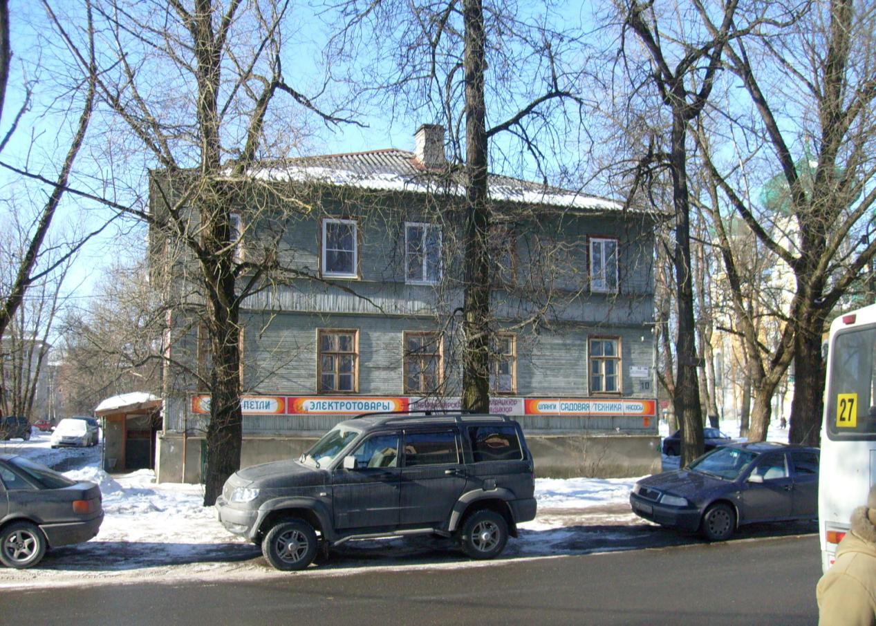 Дом № 12/25 на улице Урицкого. Фото автора. 2013 год