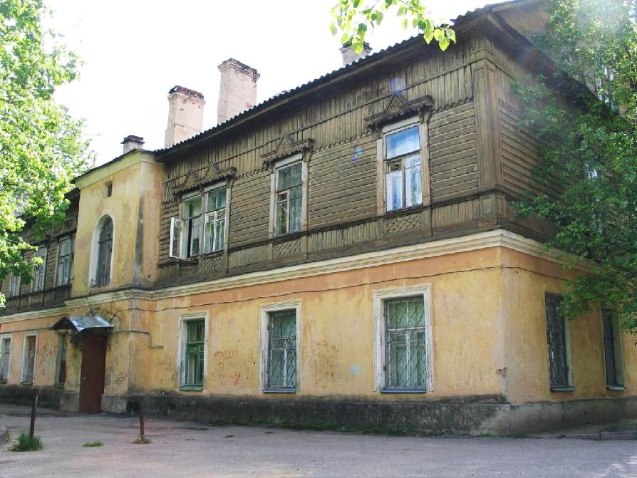 Дом № 14 (ранее № 22) на улице Карла Маркса (бывшей Багговутовской),
где в 1900 – 1901 году жил А.Н. Львов