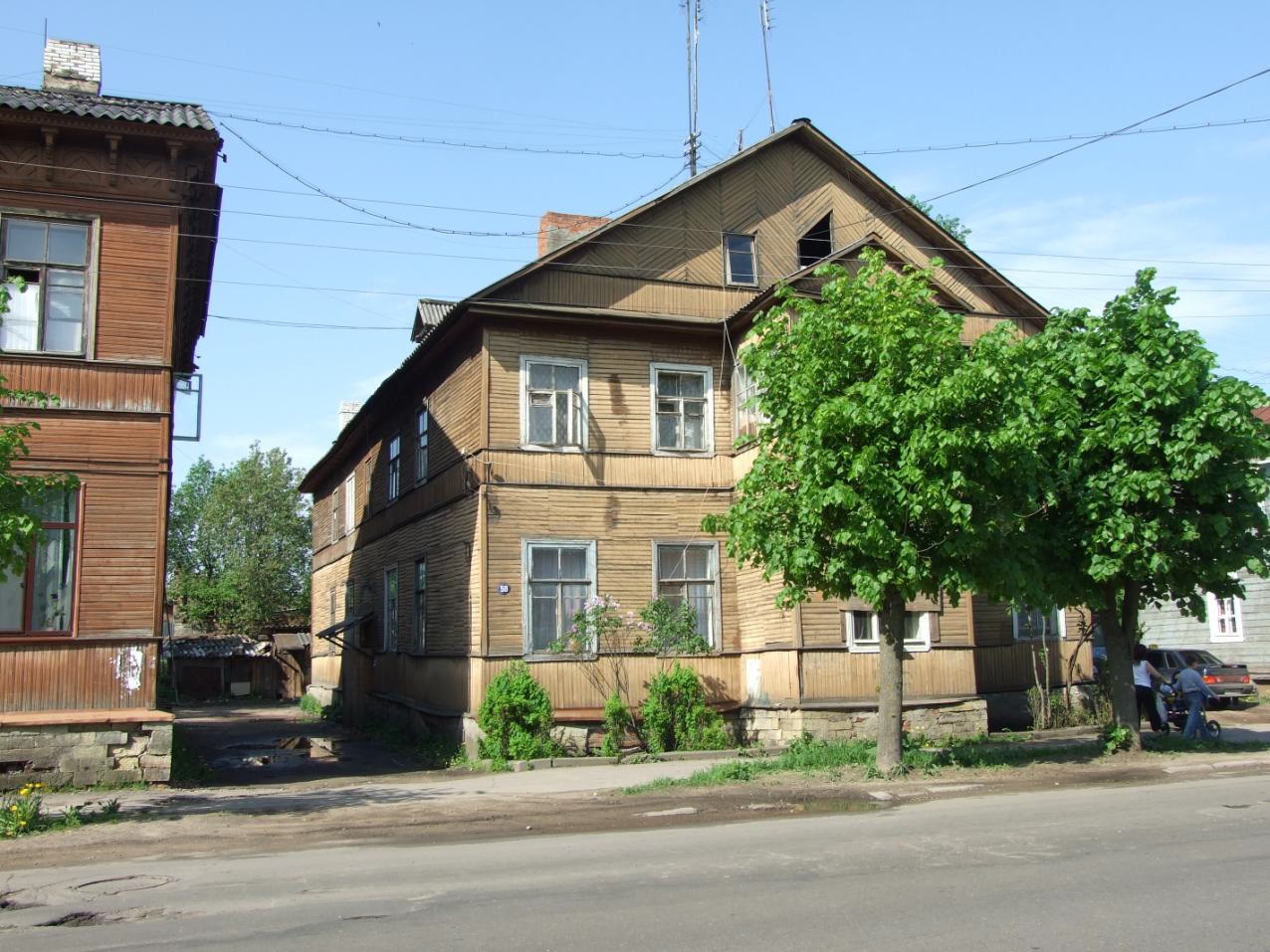 Дом № 58 на улице Чкалова (бывшей Люцевской) ,где в 1910 – 1912 годах жил А.Н. Будищев. Фото Владислава Кислова. 2008 год
