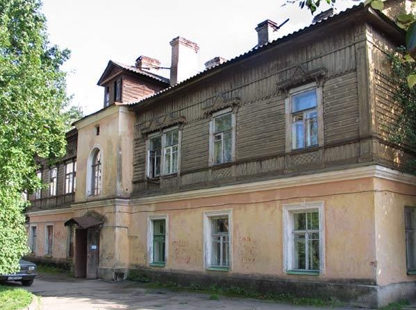 Дом № 22 на улице Карла Маркса (бывшей Багговутовской), где в 1905 – 1908 годах жили И.М. и Т.Ф. Терпиловские