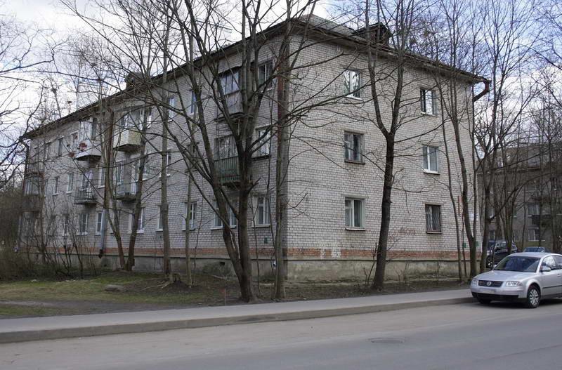 Дом № 12 на улице Достоевского.