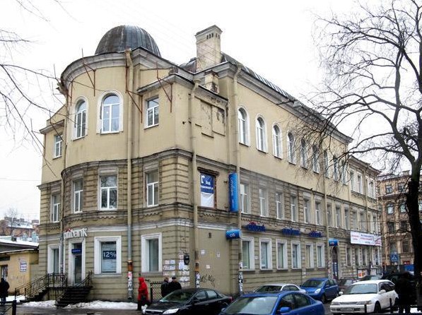 Бывшее здание Николаевской богадельни. Фото 2009 года