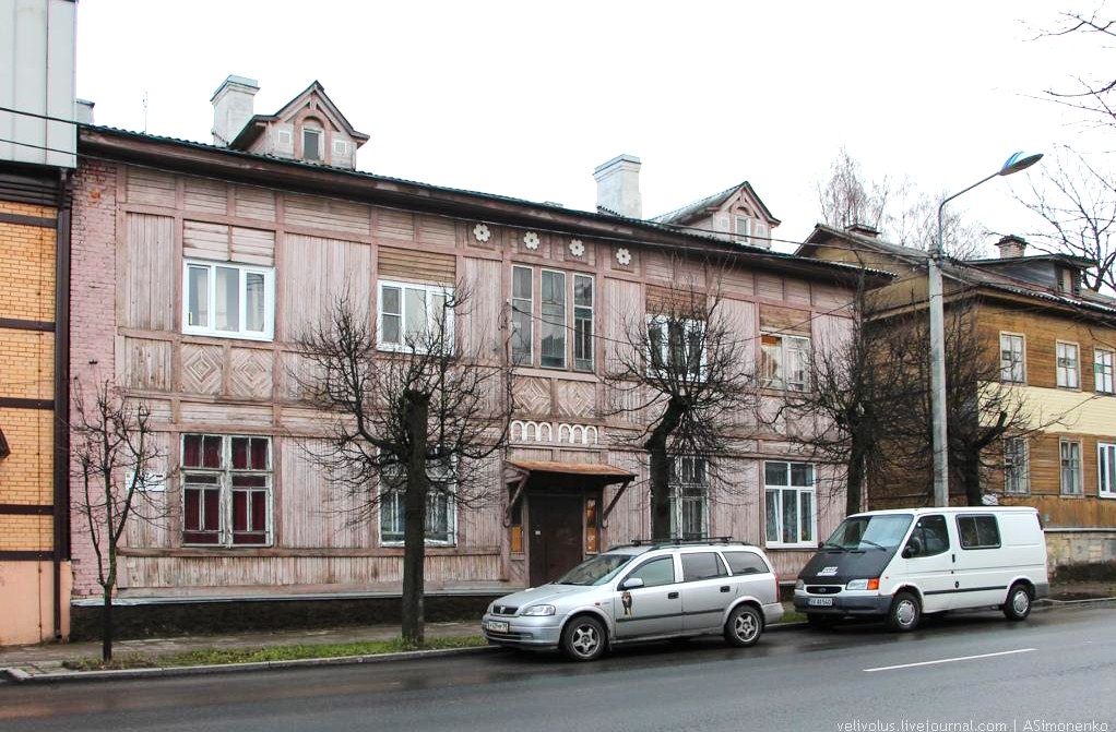 Дом № 57 на Чкалова (бывшей Люцевской) улице, где в 1913 – 1917 годах жили И.М. и Т.Ф. Терпиловские