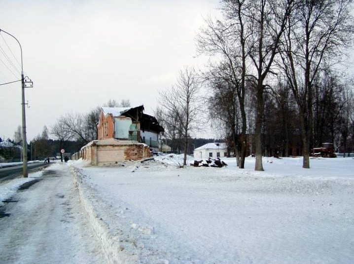 Печерск. Психиатрическая лечебница в дни уничтожения.
Фото: Андрей Банадык. Февраль 2006.